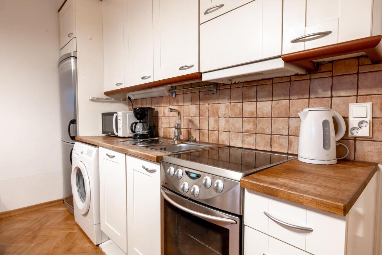 2Ndhomes Cozy & Compact Top Floor Studio In Erottaja Helsinki Dış mekan fotoğraf